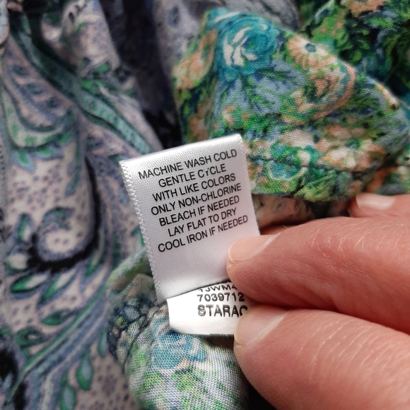 One World top - Picture 4 of 8